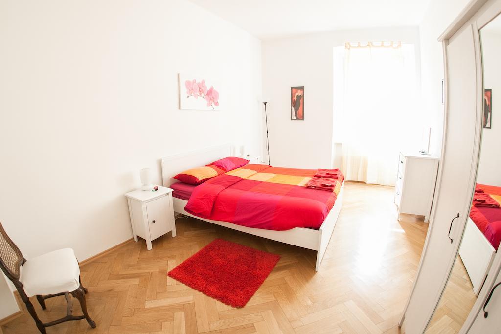 Villa Anita Rooms Bolzano Room photo